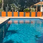 -piscine & -14 Pers Feriehus