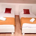 Hébergement de vacances -piscine & -14 Pers Jard-sur-Mer