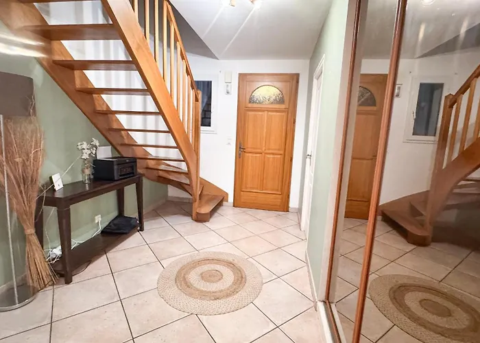 Prázdninový dům -piscine & -14 Pers