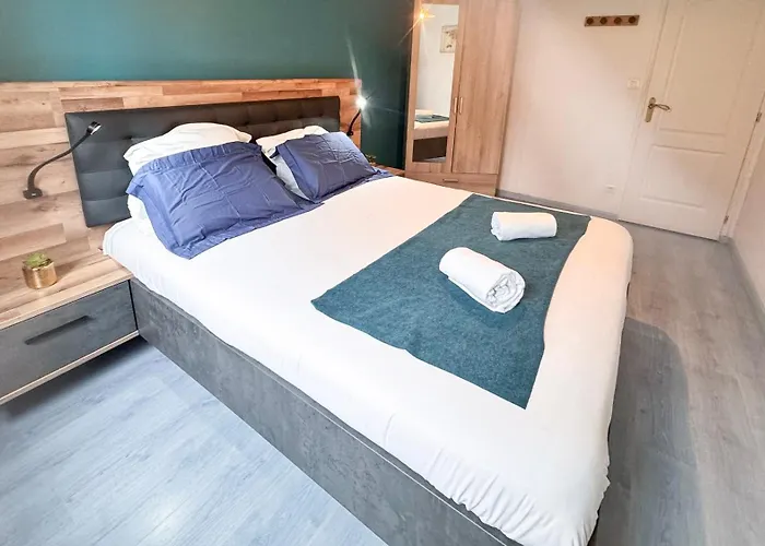 Prázdninový dům -piscine & -14 Pers *