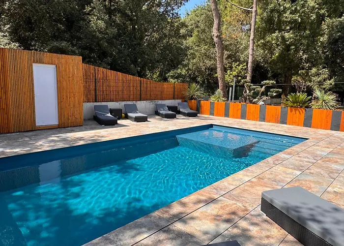 Prázdninový dům -piscine & -14 Pers Jard-sur-Mer